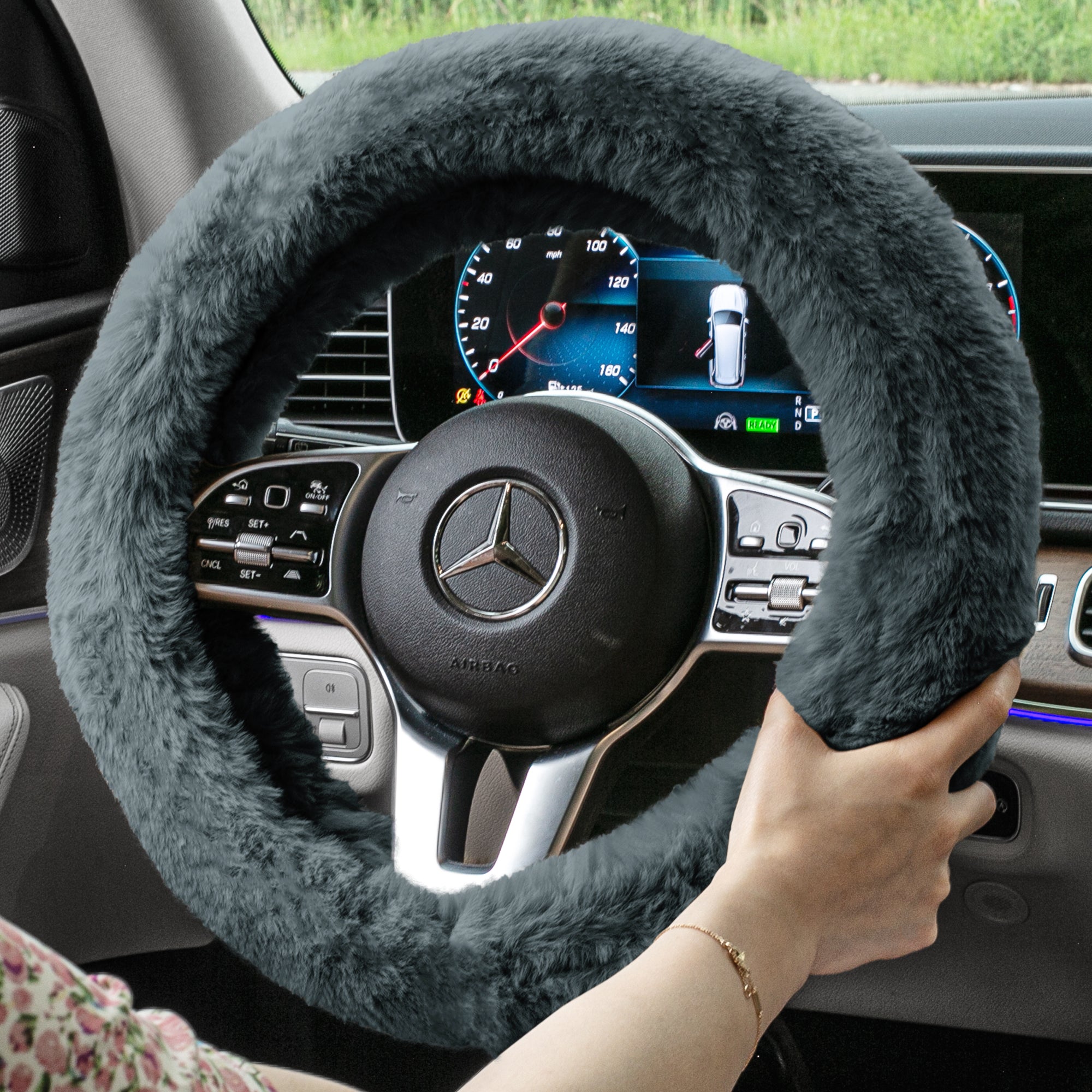 Doe16 Faux Rabbit Fur Steering Wheel Cover Gray